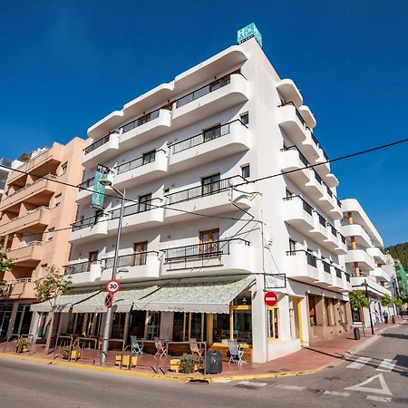 Hostal Y Apartamentos Santa Eulalia Santa Eularia des Riu Zewnętrze zdjęcie